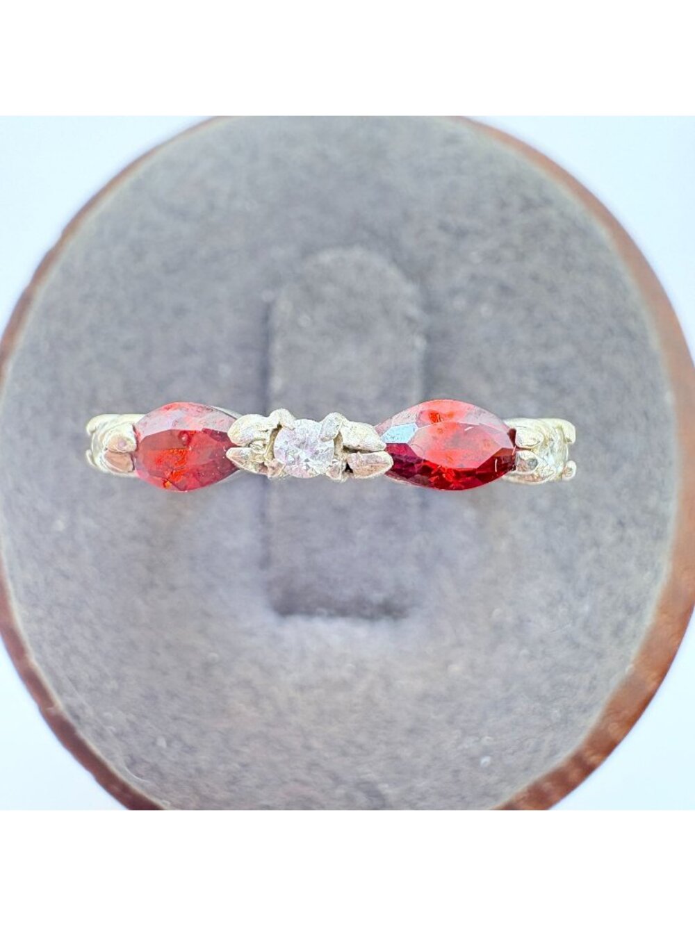 Red & White Cubic Zirconia Sterling Silver 925 Band Ring Size 6
